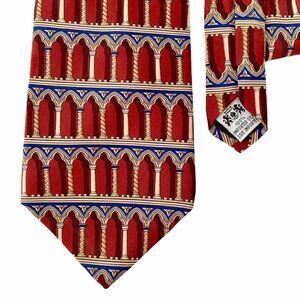 Metropolitan Museum of Art Silk Tie w/ Columns